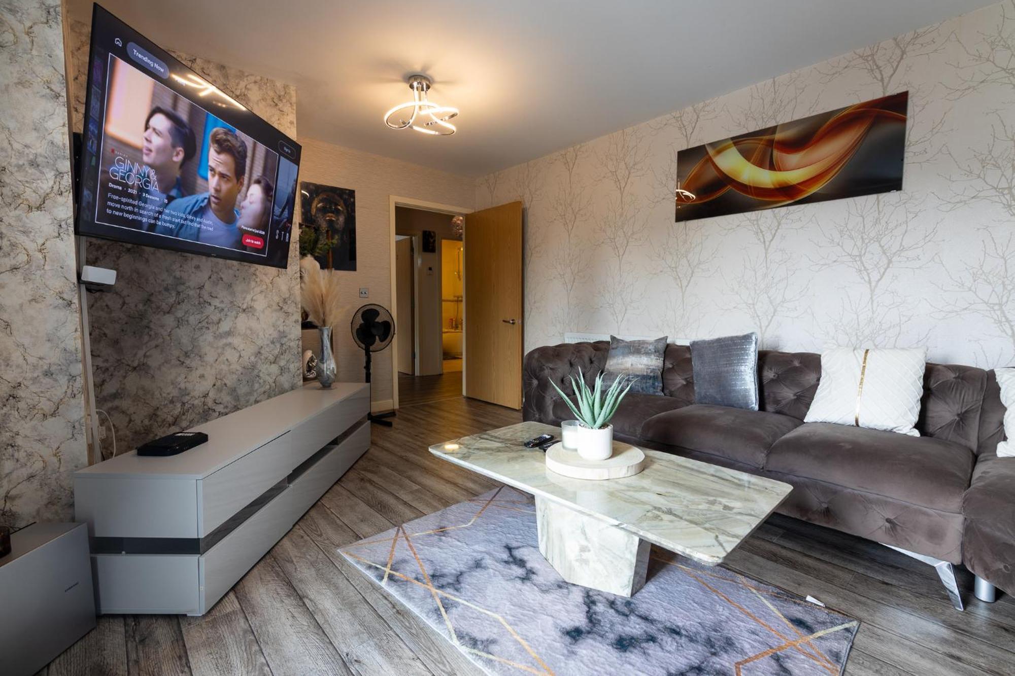 Five Star Rated Condo — Photos 3